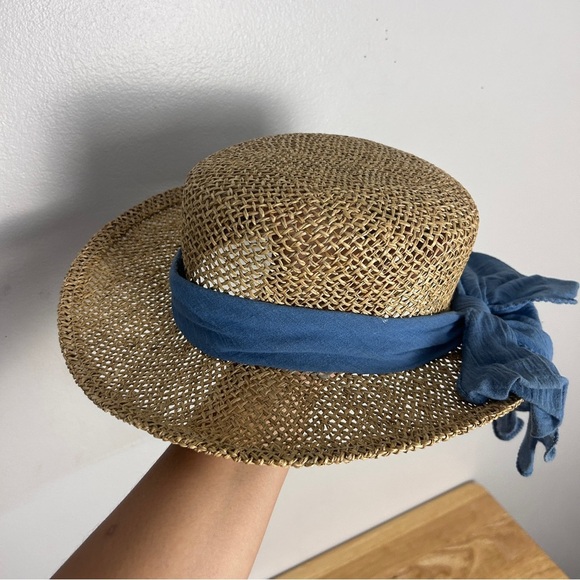 Stylish Straw Hat with Blue Ribbon - Picture 3 of 4